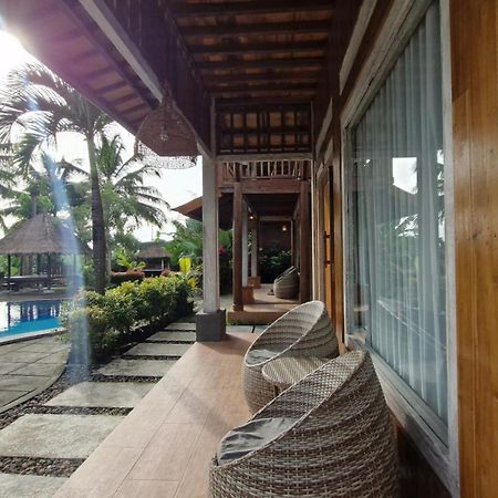 Peraja Bungalows Loyok Sangyang Zewnętrze zdjęcie