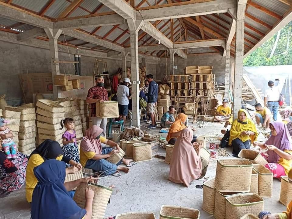 Peraja Bungalows Loyok Sangyang Zewnętrze zdjęcie